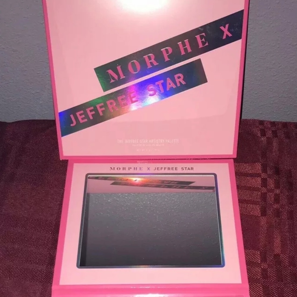 MORPHE X JEFFREE STAR Eyeshadow Palette